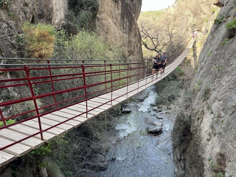 Monachil: Los Cahorros, Cueva de las Palomas, Central eléctrica La Trola