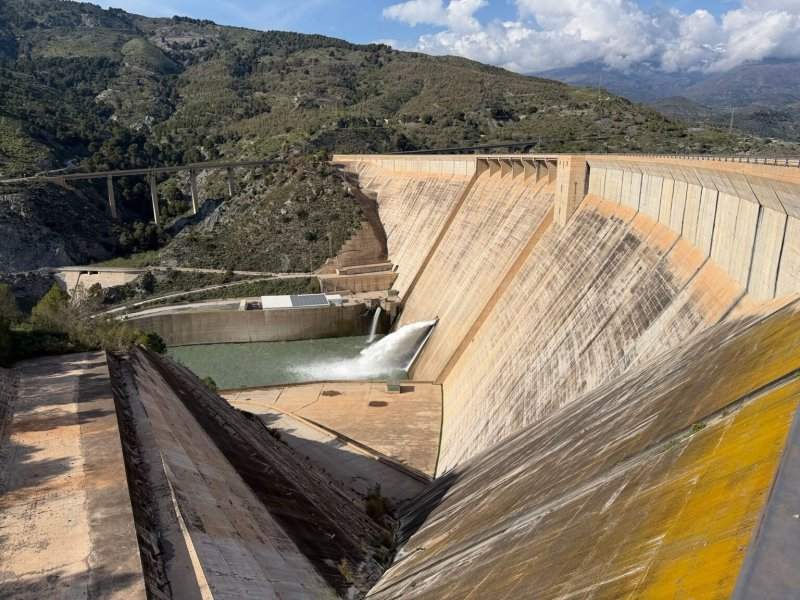 Vélez de Benaudalla: Presa de Rules