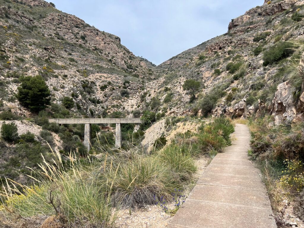 Salobreña: Culo de la Gallina, Cueva del Capitán, Lobres