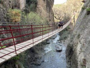 Monachil: Los Cahorros, Cueva de las Palomas, Central eléctrica La Trola