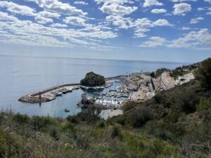 Almuñécar: La Herradura, Camino Guerra, Puente Romano